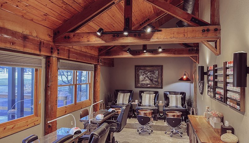 A mani pedi room at the spa.